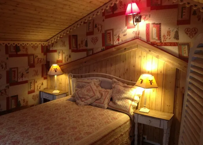 Des Petits Loups Chamonix